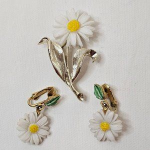 Vintage Sarah Coventry Daisy Flower Silver Tone Brooch Clip-on Dangly Earrings